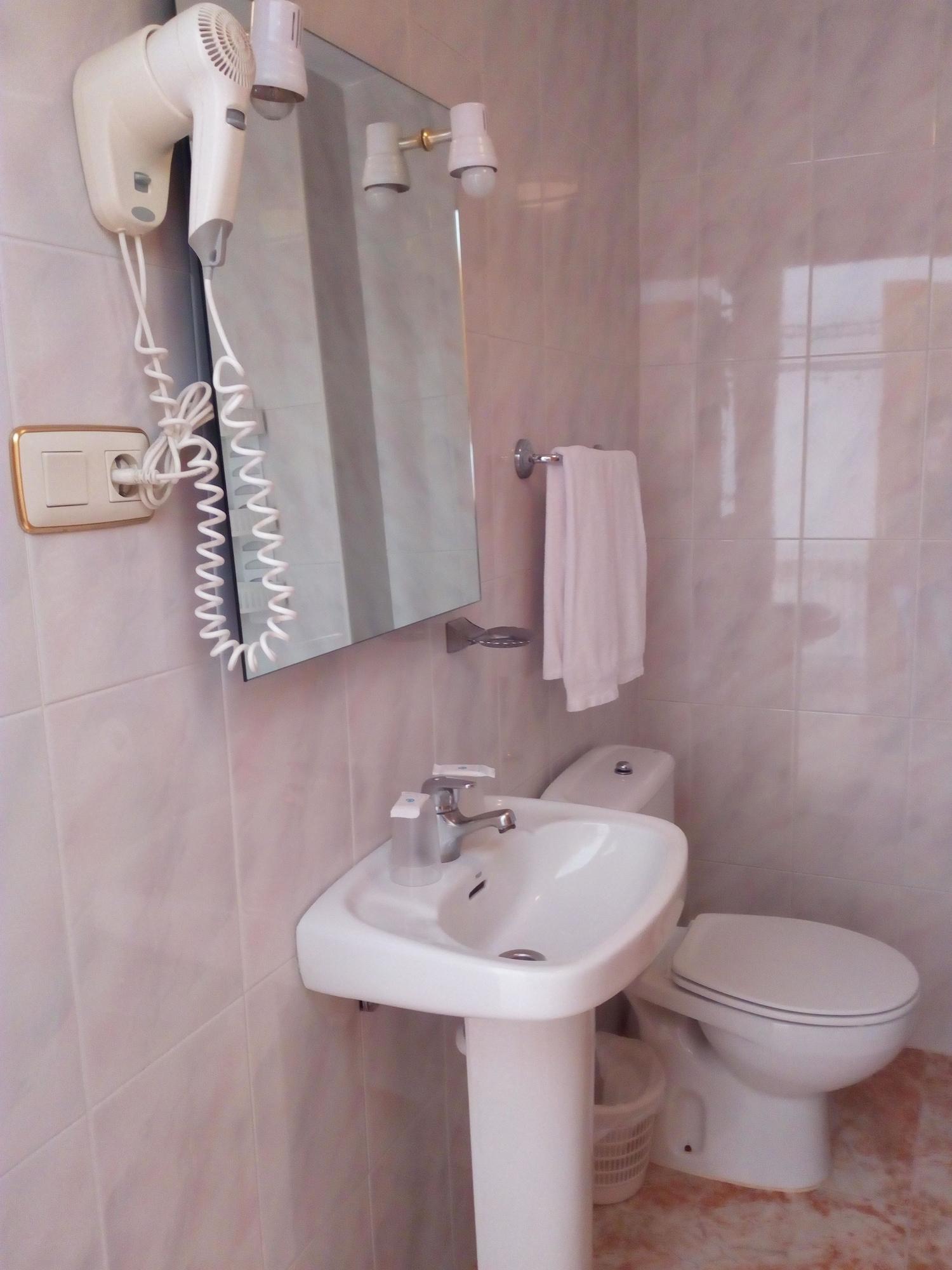 Hostal Rural Montual Los Banos  Luaran gambar