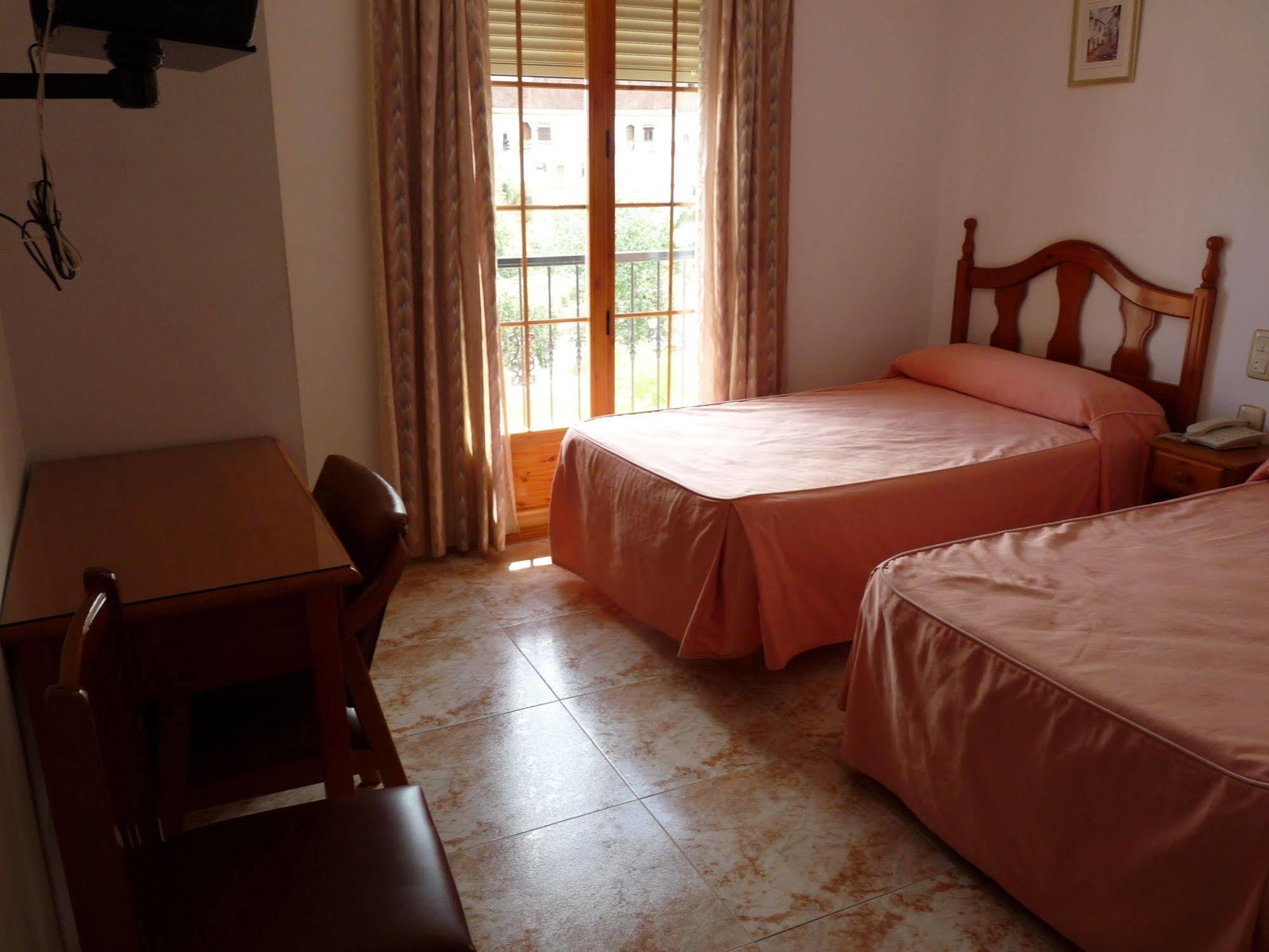 Hostal Rural Montual Los Banos  Luaran gambar